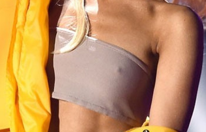 アリアナグランデの乳首拡大エロ画像