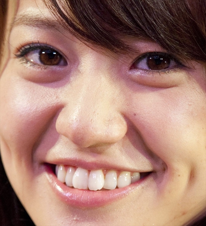 大島優子の高画質顔抜き画像